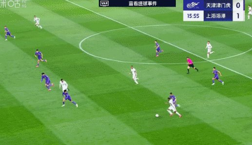 1744804244564008248.gif 1.gif